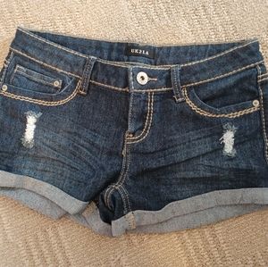 UK2LA short shorts